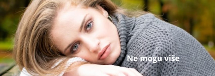 umorna žena