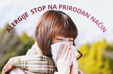žena kiše u rupčić